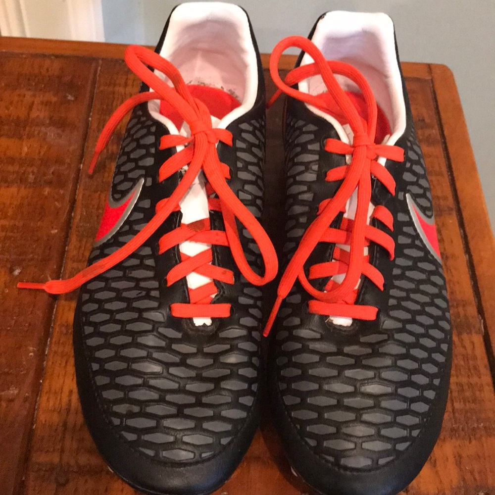 Women’s Nike Magista cleats! Size 6.5!